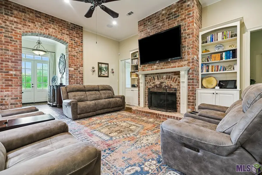24205 S Frost Rd, Livingston, LA 70754 - #3