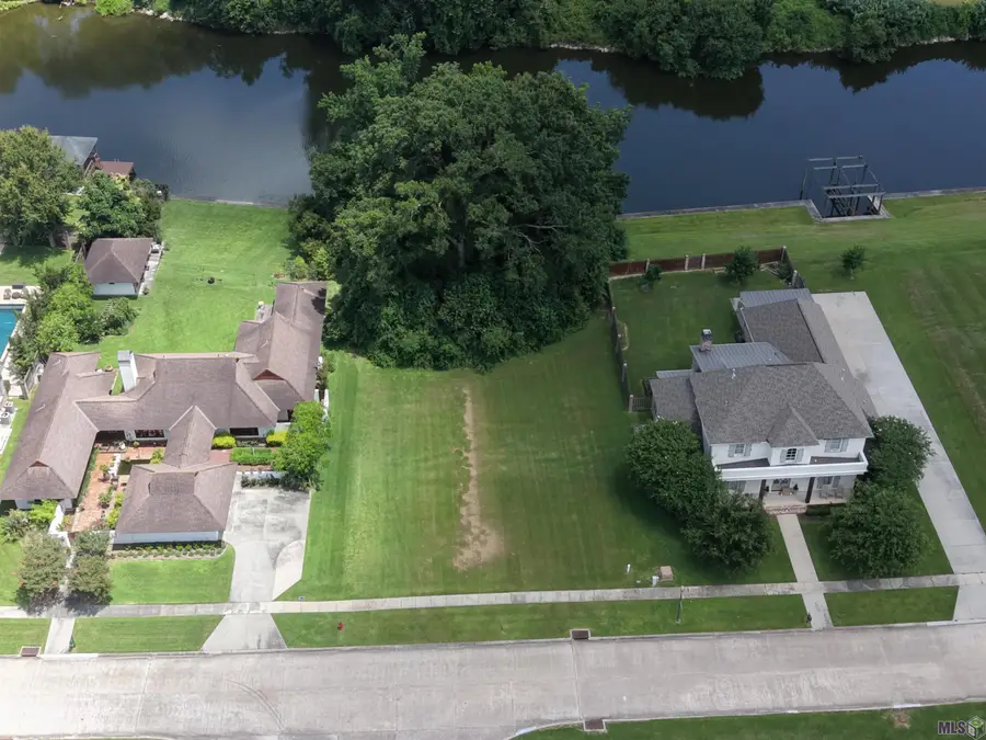 Island Dr, Plaquemine, LA 70764 - #2