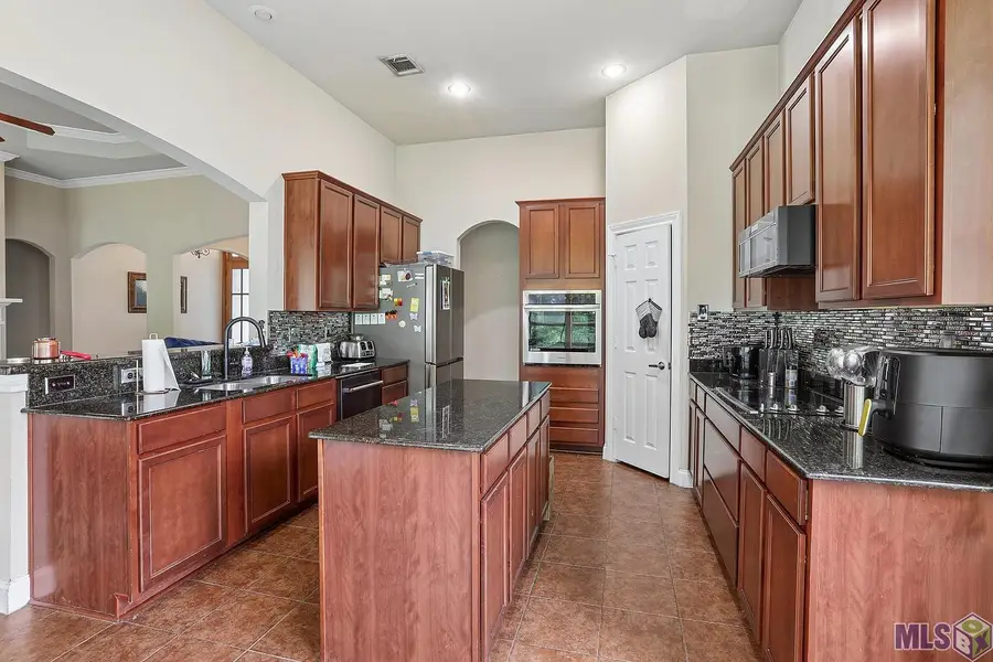2388 Brush Creek Ct, Zachary, LA 70791 - #2
