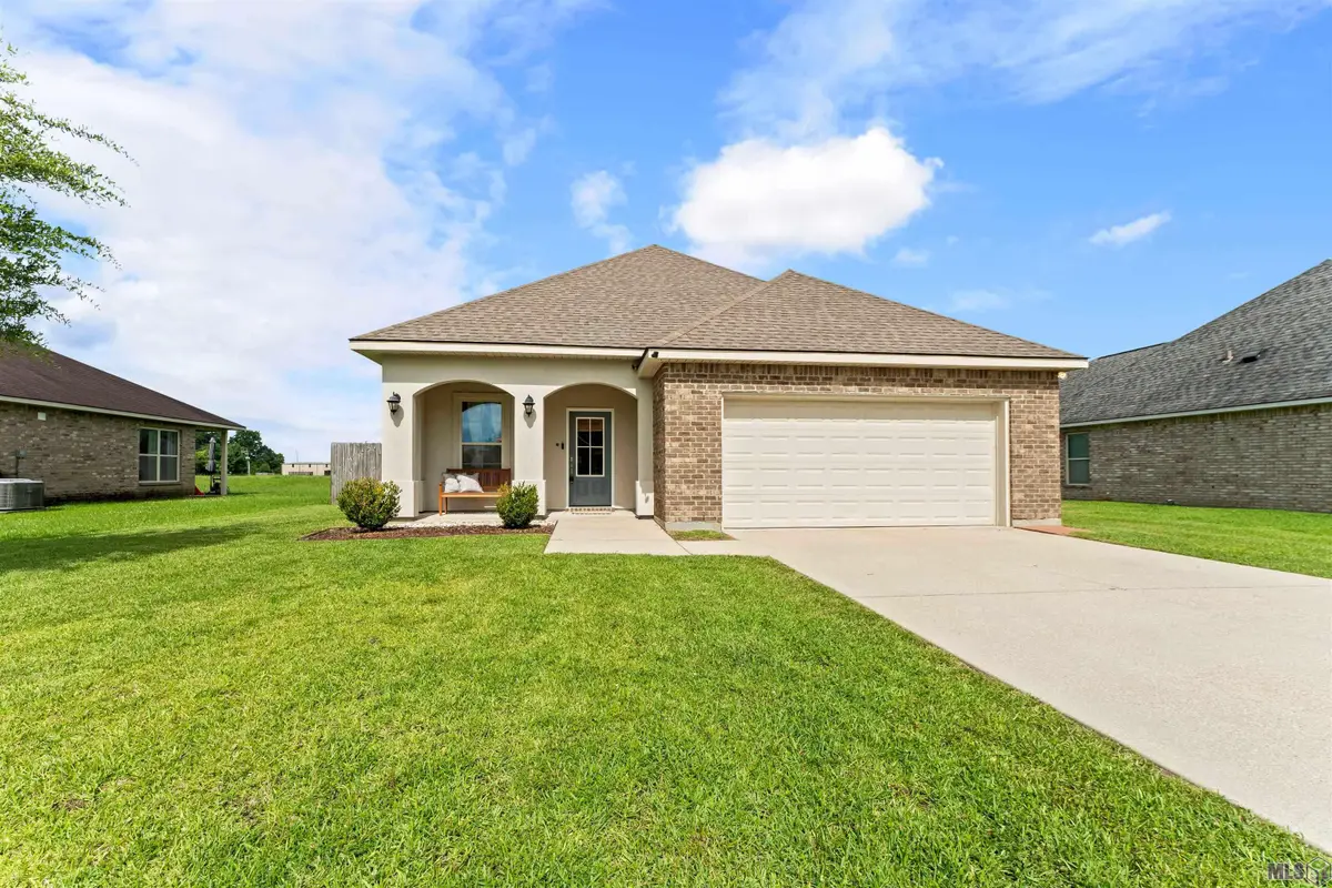 1705 S Gonzales Trace Ave, Gonzales, LA 70737 - #1