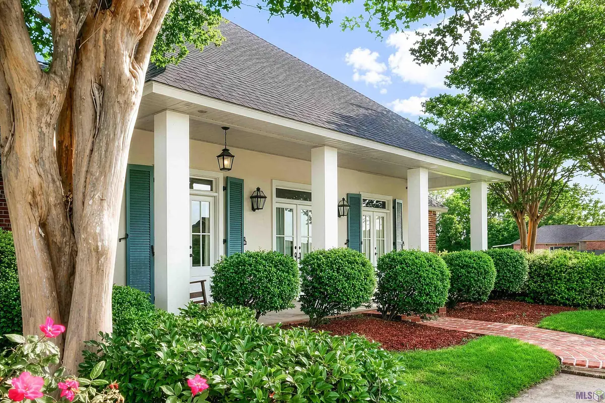 8768 Wyeth Dr, Denham Springs, LA 70706 - #1