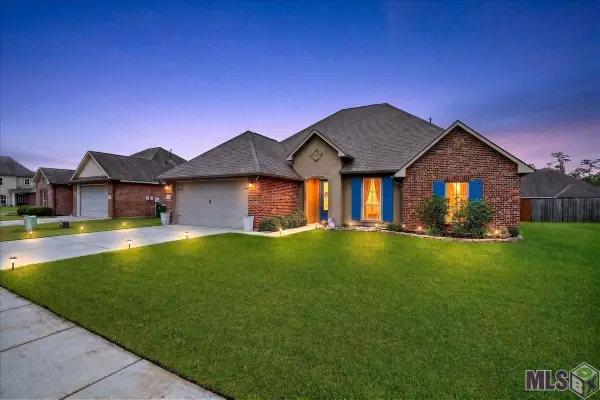 42158 Eagles Eye St, Prairieville, LA 70769