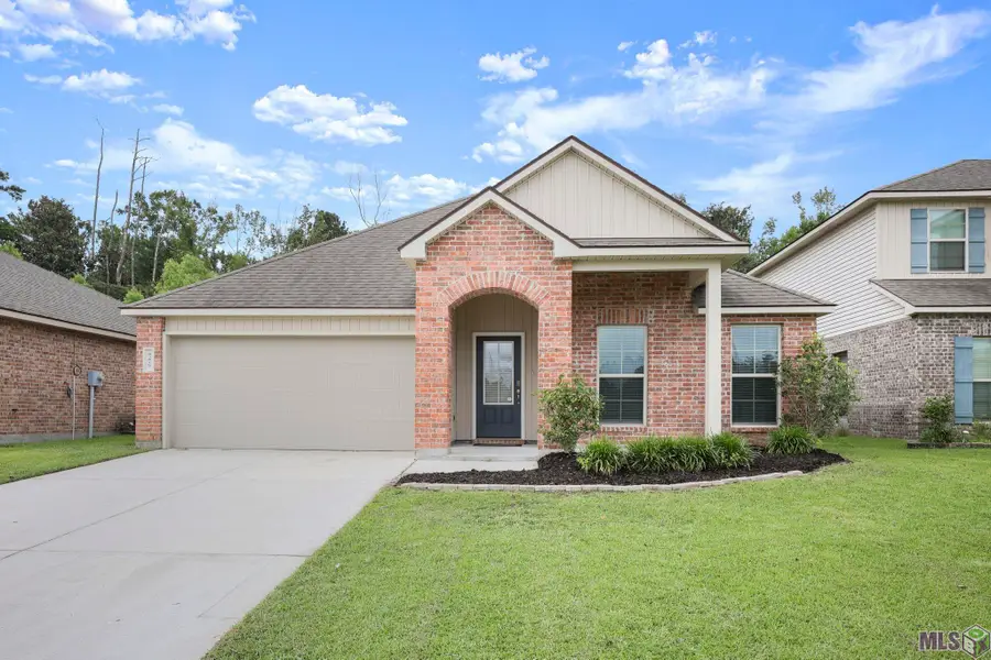 8278 Fairlane Dr, Denham Springs, LA 70726 - #2