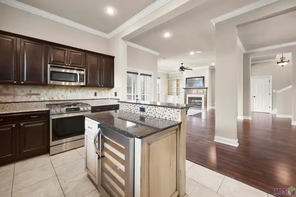 37441 Amalfi Dr, Prairieville, LA 70769