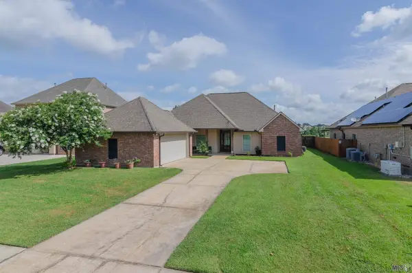 8669 Sandpiper, Denham Springs, LA 70706