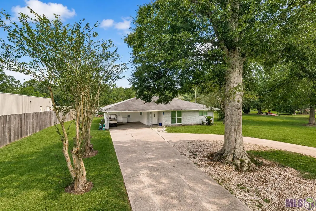 19758 La Hwy 42, Livingston, LA 70754 - #1