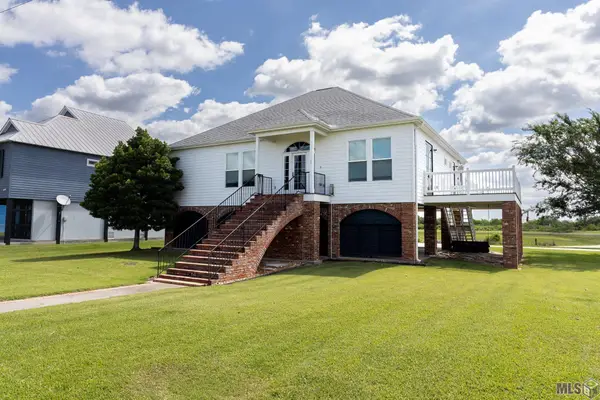 102 Sandpiper Ln, Lake Charles, LA 70607