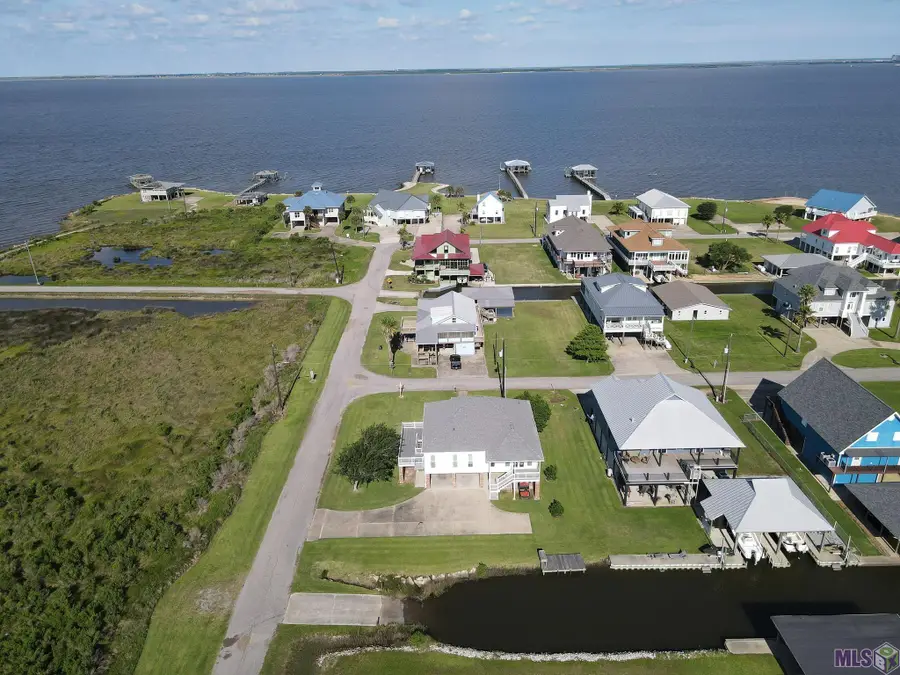 102 Sandpiper Ln, Lake Charles, LA 70607 - #2