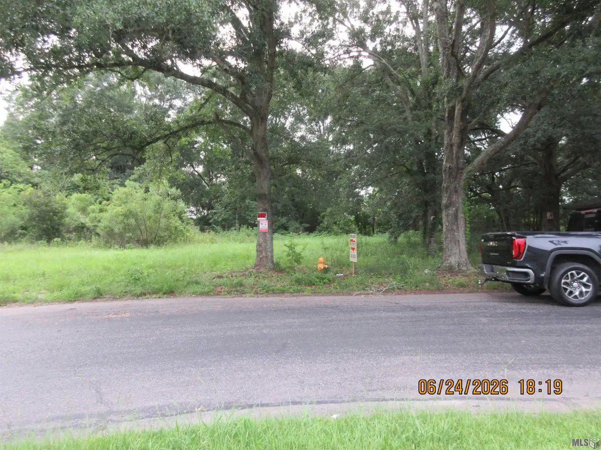201 Bon Crest Ave, Baton Rouge, LA 70807 - #1
