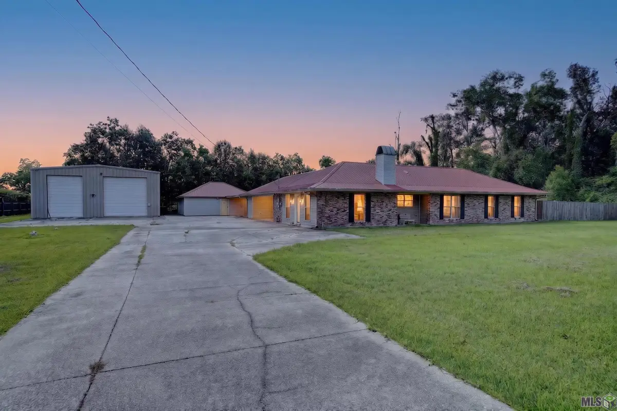 12140 Oakline Acres, Saint Amant, LA 70774 - #1