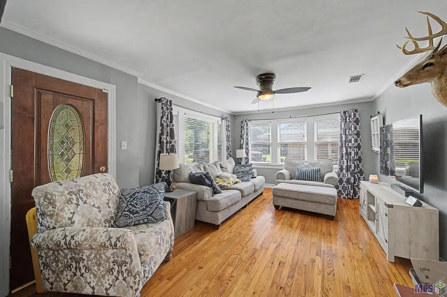 425 E Mcarthur St, Gonzales, LA 70737 - #3