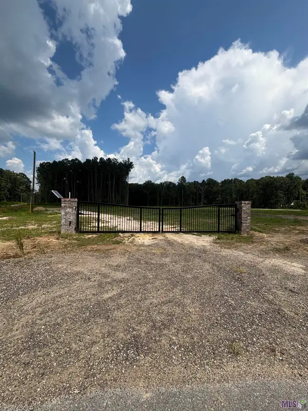 34792 Clinton Allen Rd, Denham Springs, LA 70706