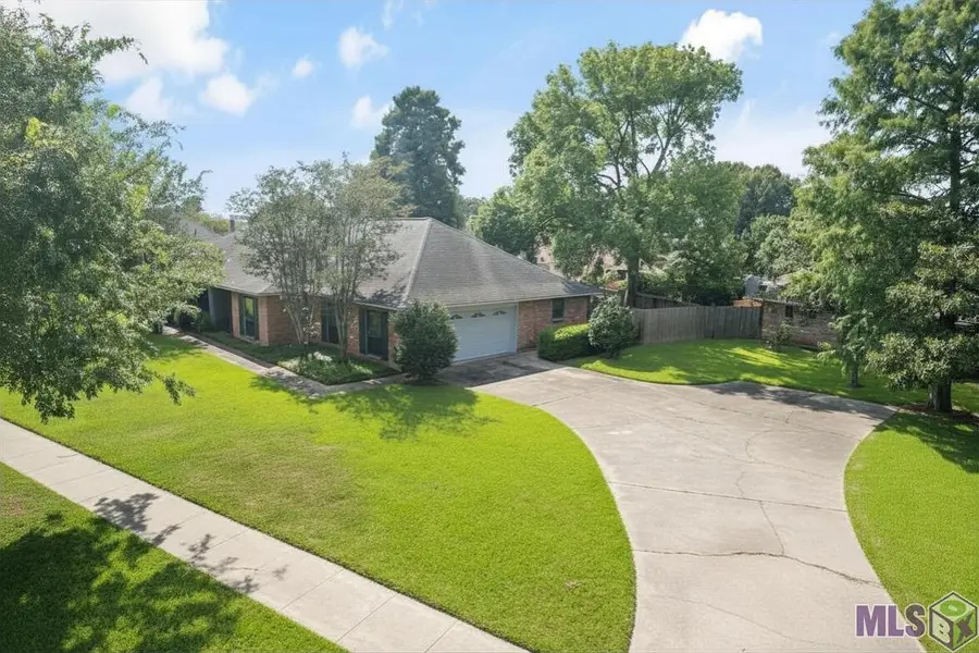 12015 Lake Lery Ave, Baton Rouge, LA 70816 - #2