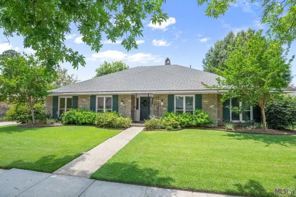 12352 Lake Labelle Cir, Baton Rouge, LA 70816