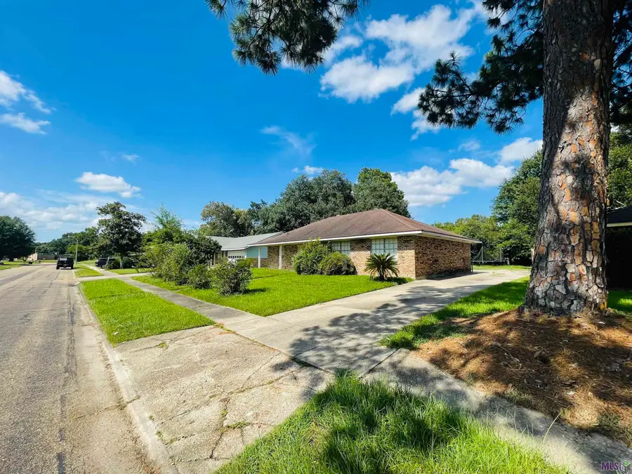 4036 Ridgemont Dr, Baton Rouge, LA 70814 - #3