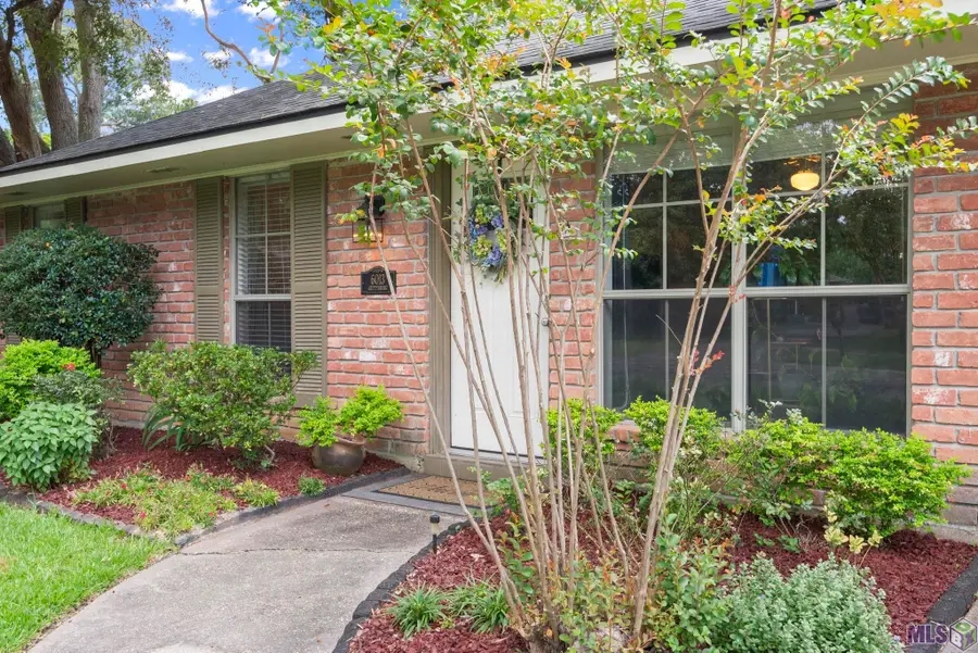 6013 Gettysburg Dr, Baton Rouge, LA 70817 - #2