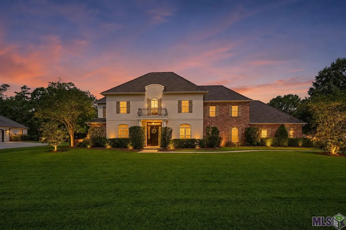 24149 Ferry Landing Dr, Denham Springs, LA 70726 - #1