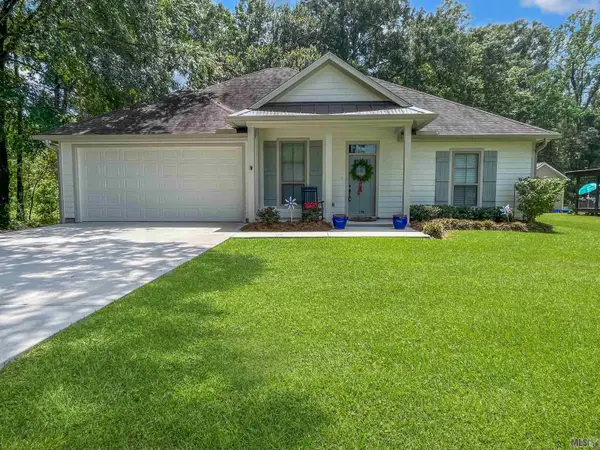 195 St Louis St, Denham Springs, LA 70726