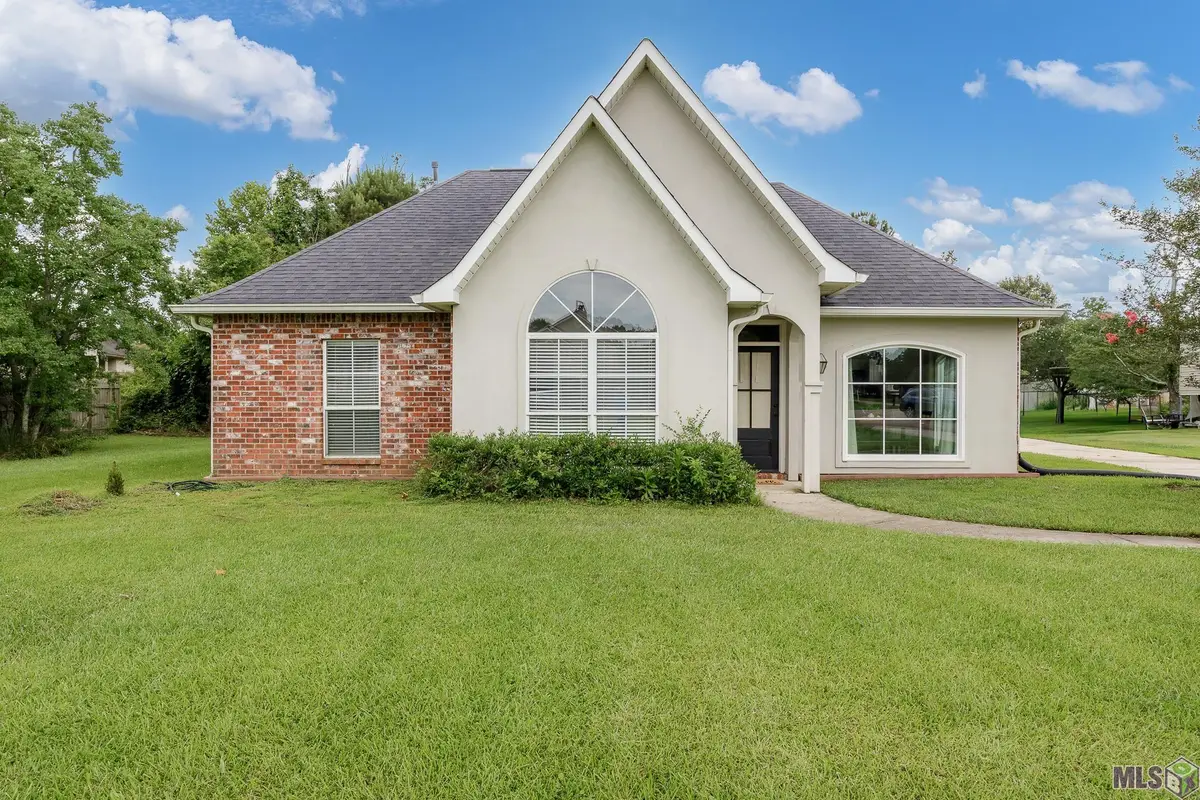 32468 Magnolia Ct, Denham Springs, LA 70706 - #1