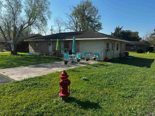 200 Sparrow St, Labadieville, LA 70372