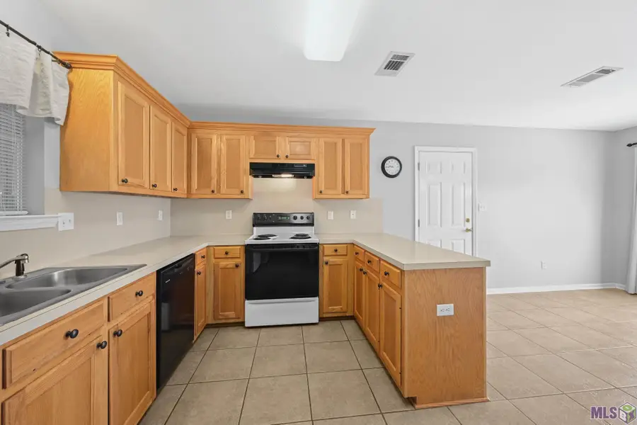 36157 Lynchburg Dr, Denham Springs, LA 70706 - #3