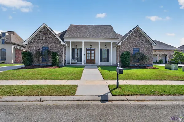 17677 Magnolia Trace Dr, Greenwell Springs, LA 70739