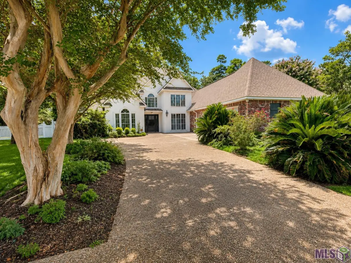 8360 Bastille St, Denham Springs, LA 70726 - #1