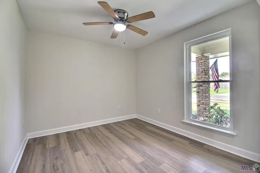 5029 Herridge Dr, Baton Rouge, LA 70817 - #2