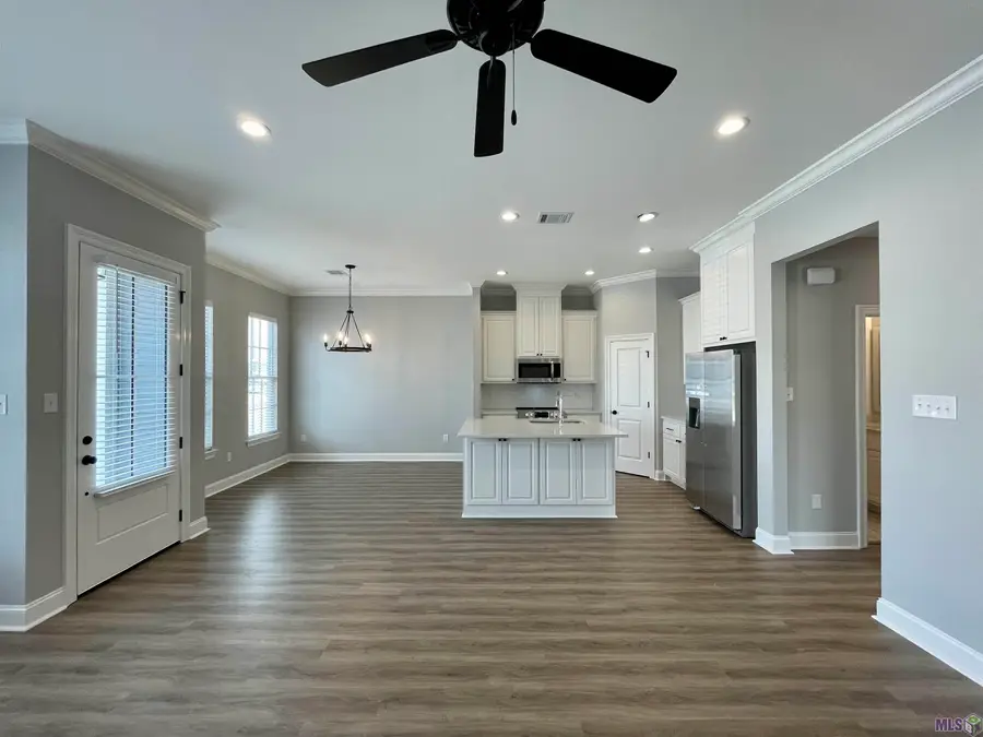 1262 Haymarket St, Zachary, LA 70791 - #2