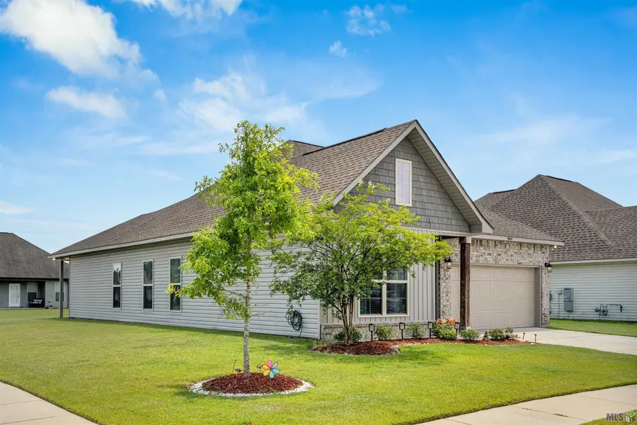39519 Parkfair Dr, Gonzales, LA 70737 - #3