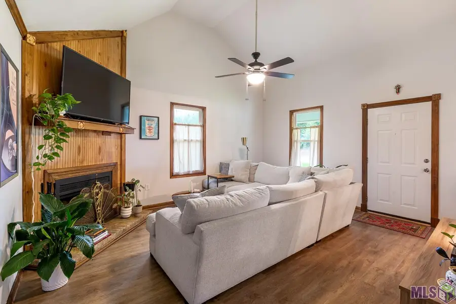 8369 Phillips Rd, Saint Amant, LA 70774 - #3