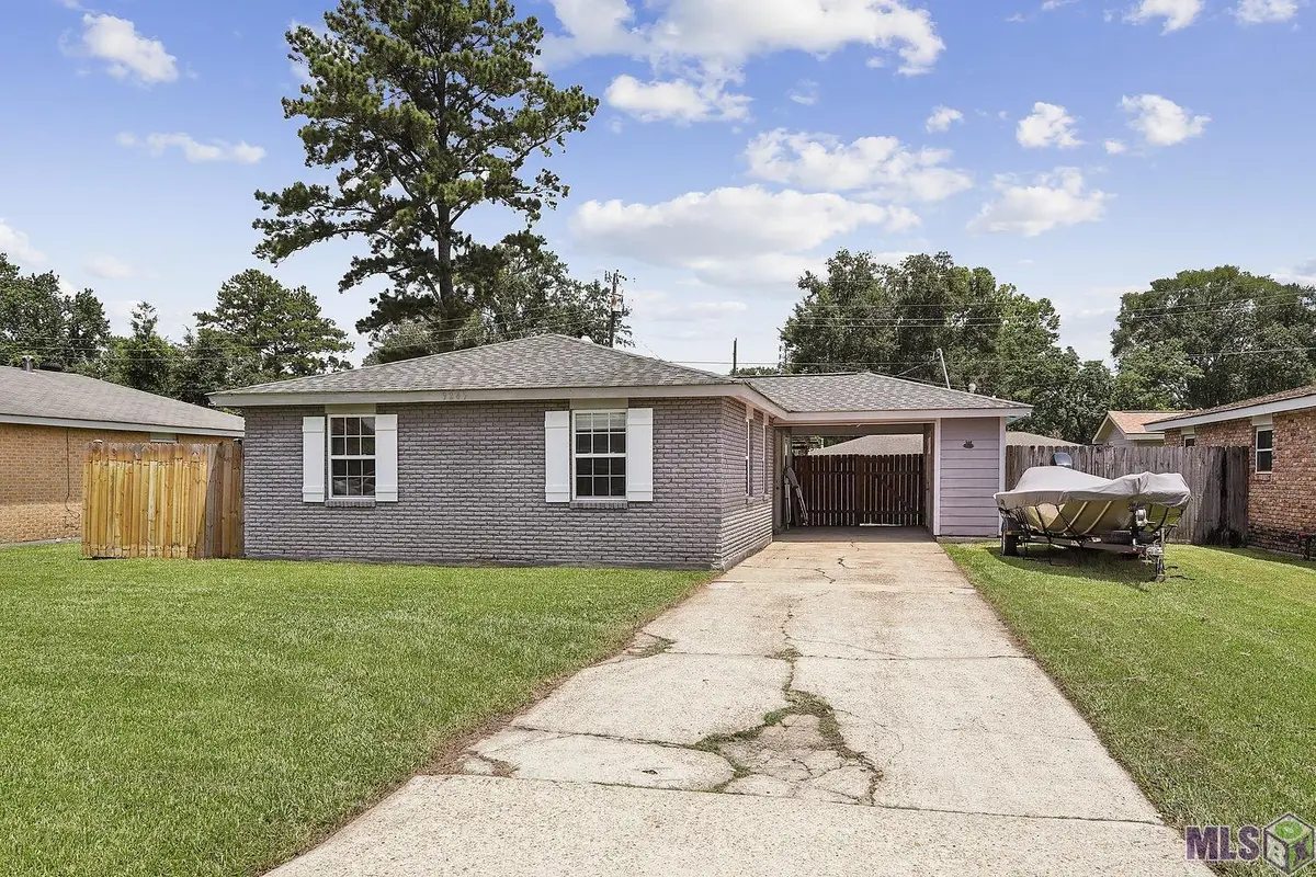 9245 Dabney Dr, Denham Springs, LA 70726 - #1