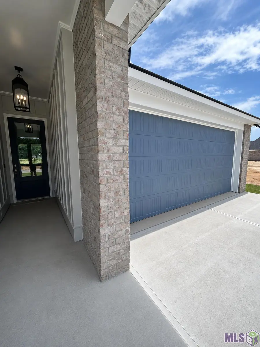 29463 Northlake Drive, Denham Springs, LA 70726 - #2