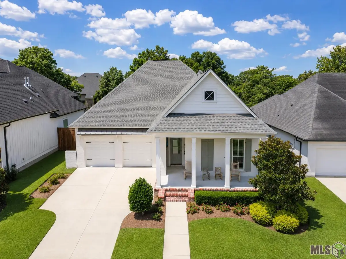18541 Oakland Crossing Blvd, Prairieville, LA 70769 - #1