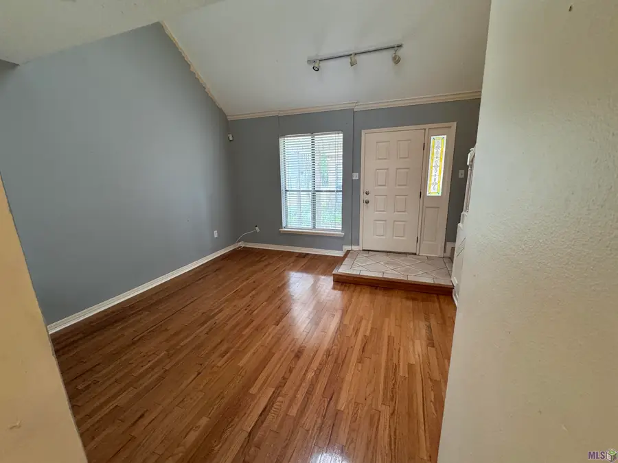4251 Jefferson Woods Dr, Baton Rouge, LA 70809 - #2