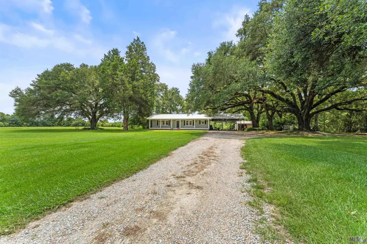 7008 Port Hudson Pride Rd, Zachary, LA 70791 - #1
