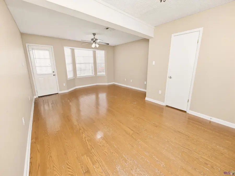 830 Meadow Glen Ave #A, Zachary, LA 70791 - #2