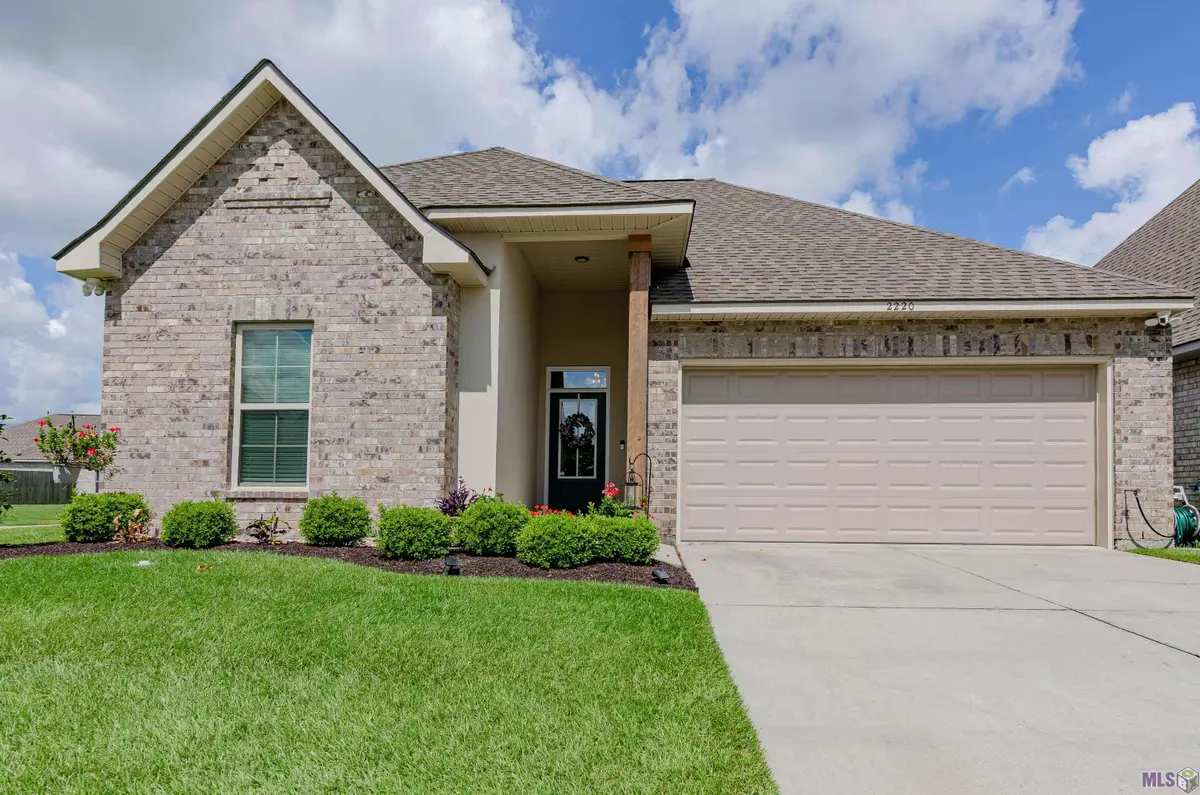 2220 Bald Cypress Dr, Baton Rouge, LA 70816 - #1