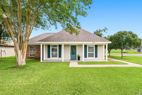 43330 N Henderson Ave, Prairieville, LA 70769