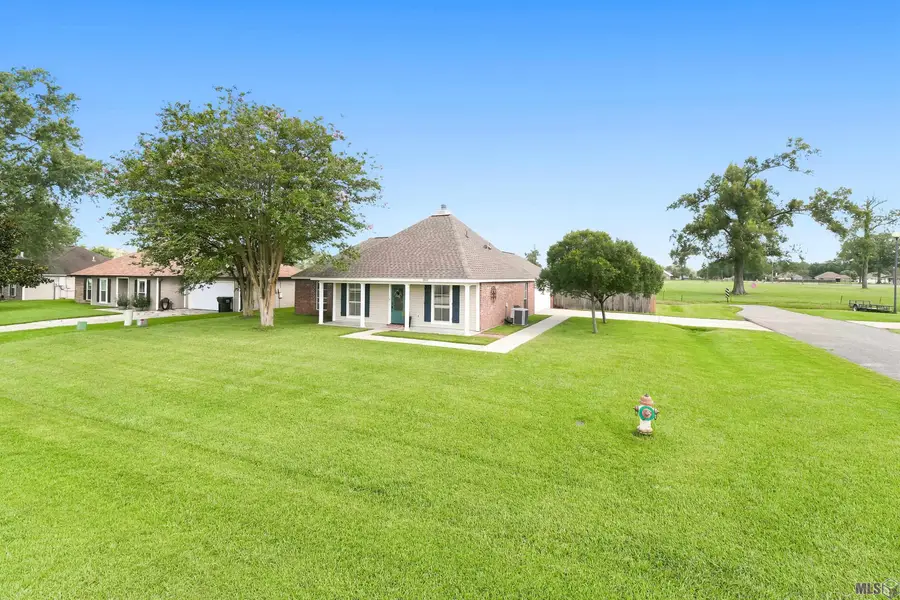 43330 N Henderson Ave, Prairieville, LA 70769 - #3
