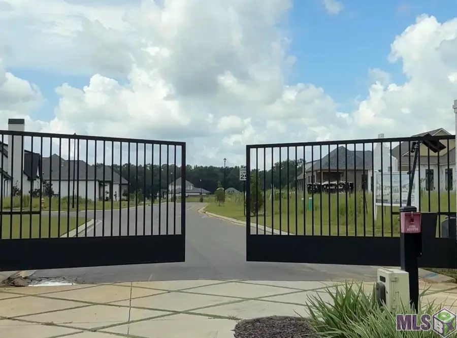27012 Napa Ln, Zachary, LA 70791 - #2