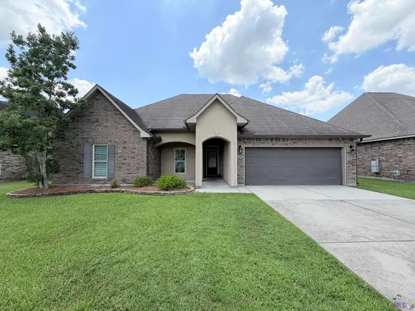 14521 Stonegate Manor Dr, Gonzales, LA 70737