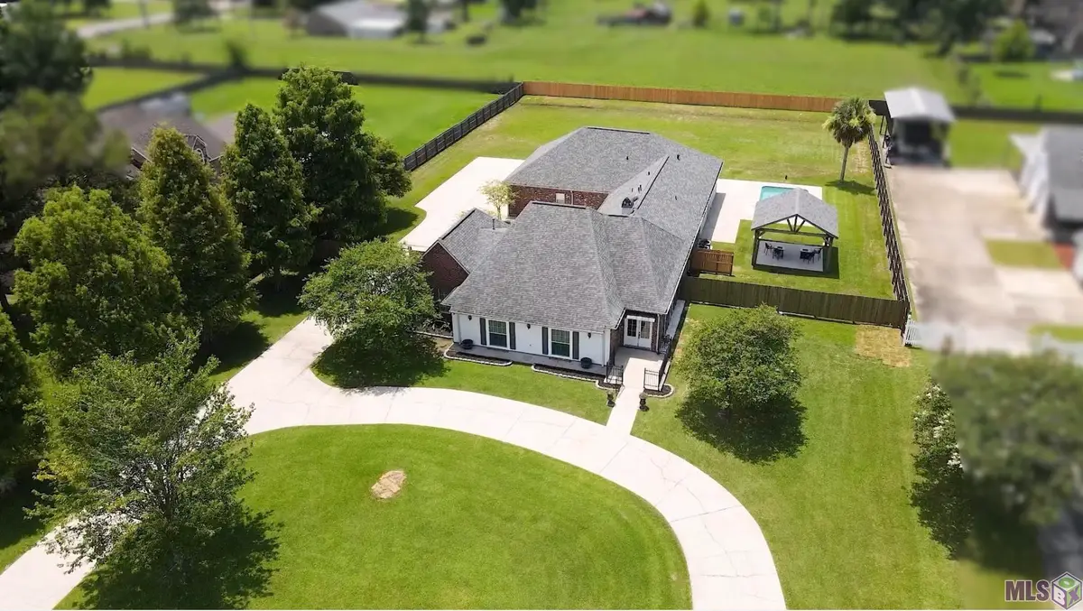 39497 Bradbury Ln, Prairieville, LA 70769 - #1