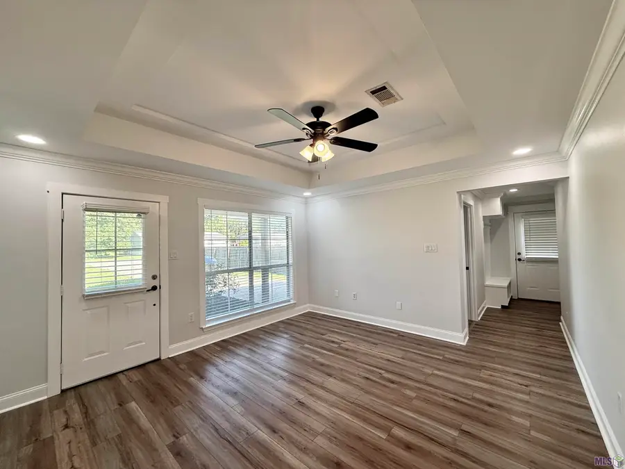 624 N Brown Ave, Gonzales, LA 70737 - #2