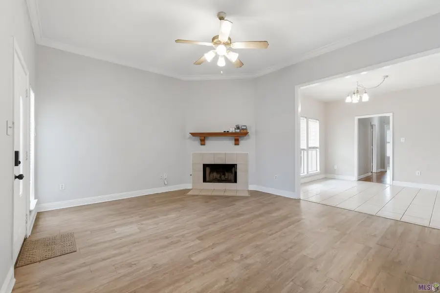 9220 Pecan Tree Dr, Baton Rouge, LA 70810 - #2
