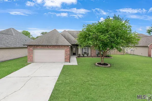 39461 Old Cornerstone Ct, Prairieville, LA 70769