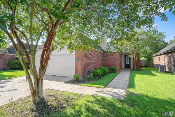 3121 Nicholson Lake Dr, Baton Rouge, LA 70810