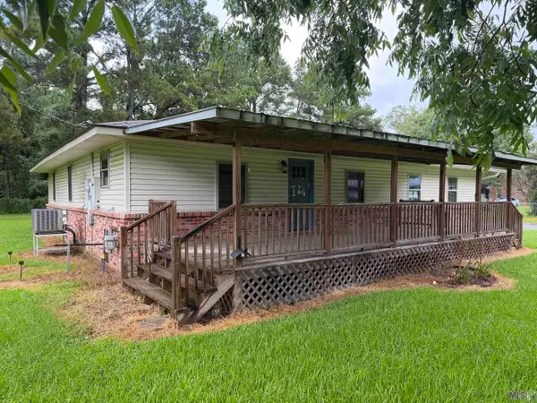 26035 John L Ln, Denham Springs, LA 70726