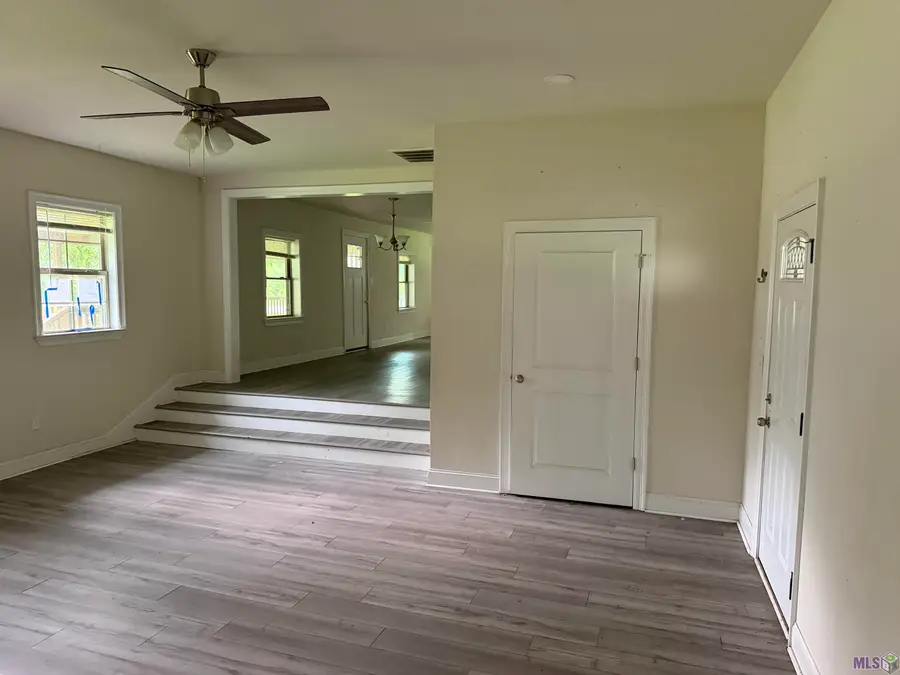 26035 John L Ln, Denham Springs, LA 70726 - #3