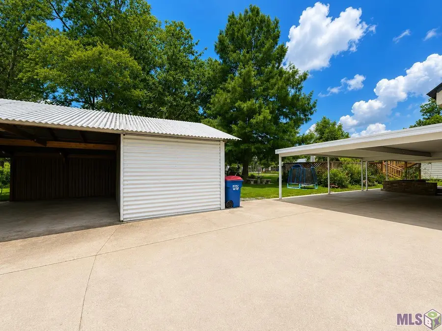 76950 Dewey Dr, Grosse Tete, LA 70740 - #2